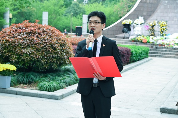 清明节3.JPG